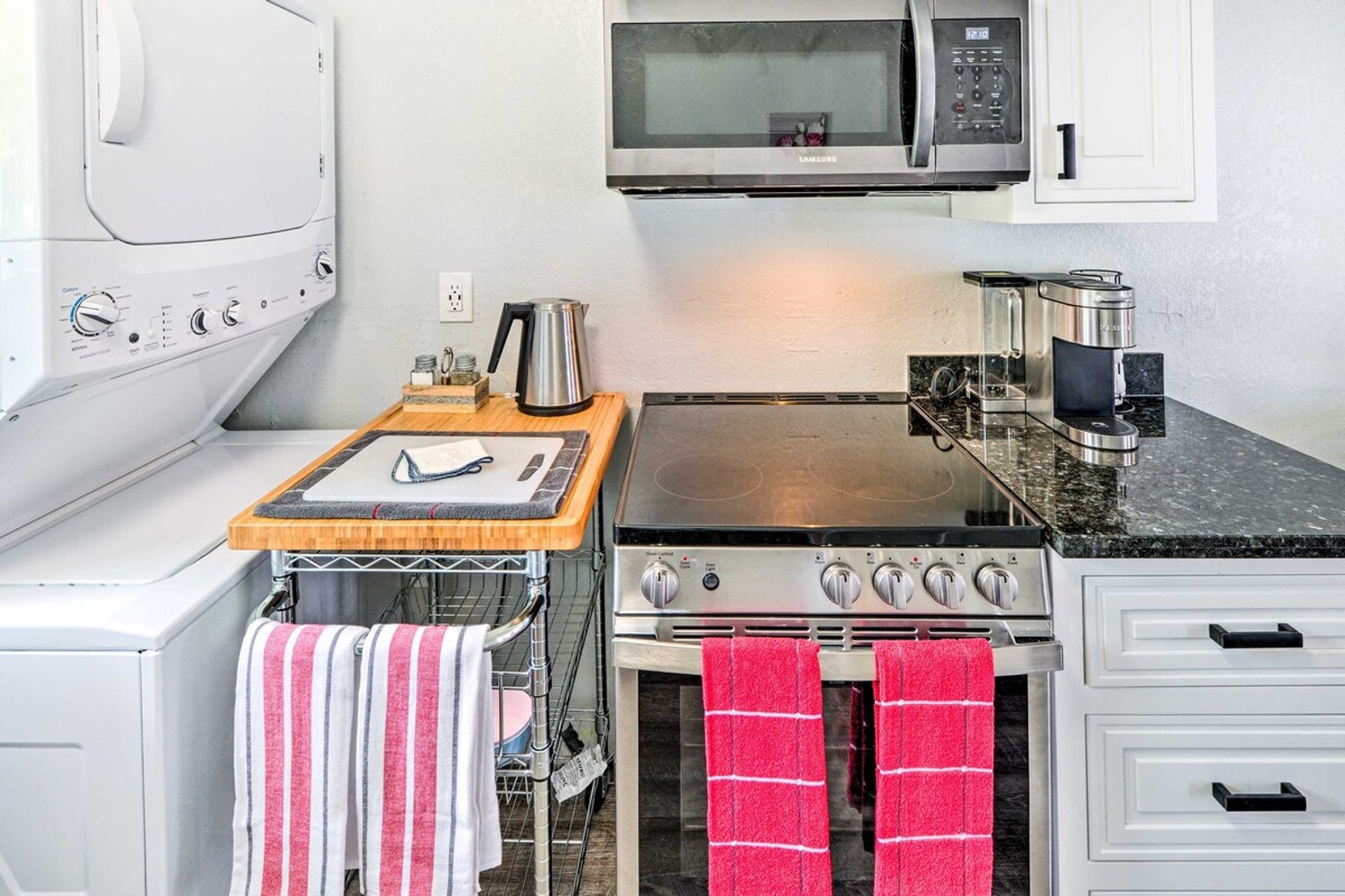 Building Photo - 434 Larkin St