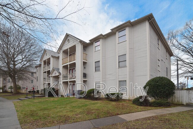 Building Photo - 6120 Meadow Rose Ln