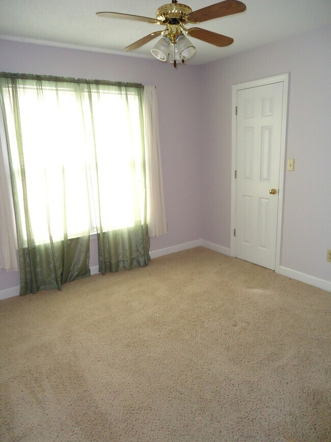 Building Photo - 805 Durango Ct