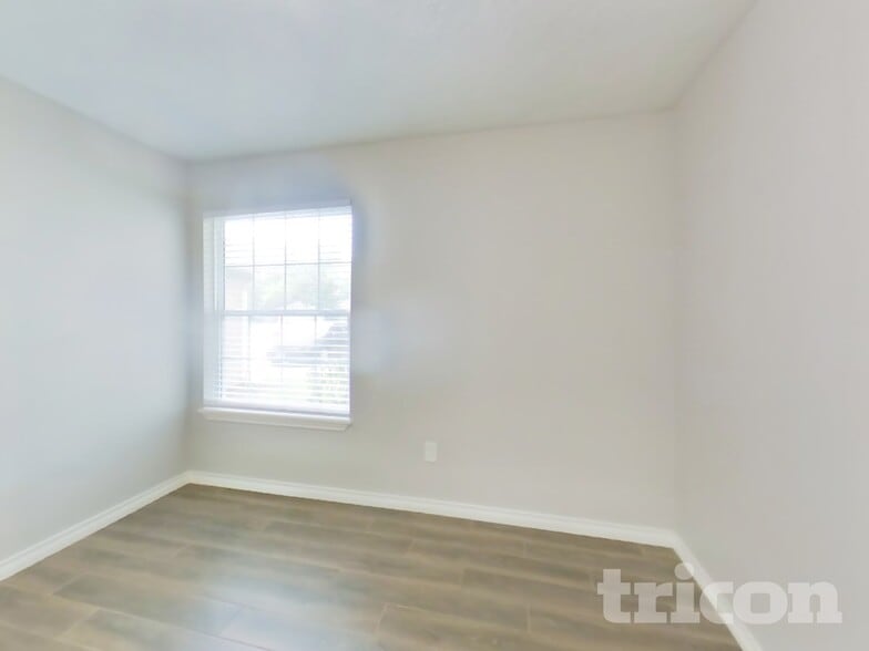 Building Photo - 15614 Fox Springs Dr