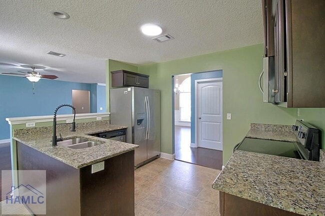 Building Photo - 720 Highgrove Ct