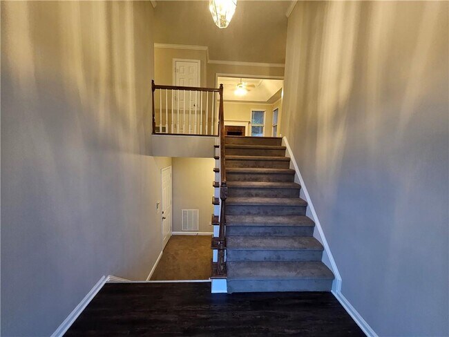 Building Photo - 144 Hunters Trce