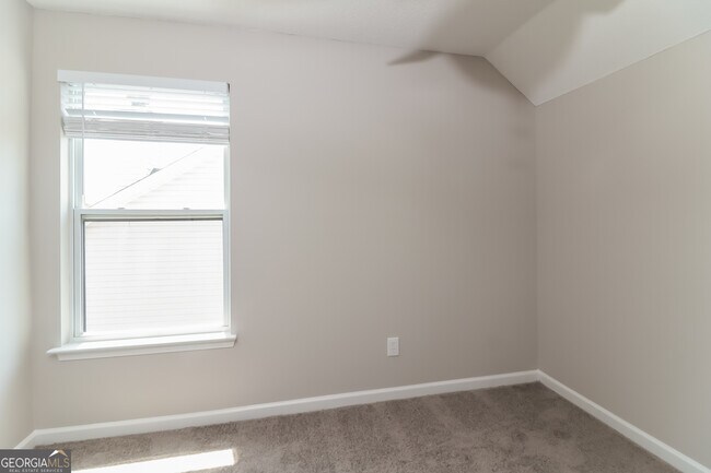 Building Photo - 4026 Shaded Oasis Ln