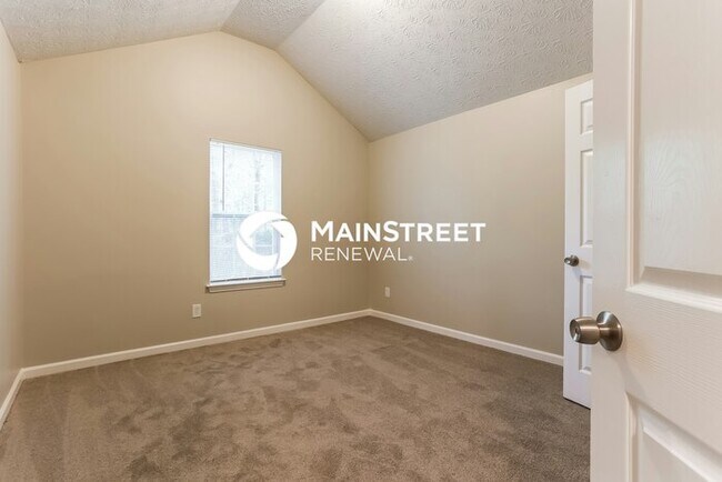 Building Photo - 3 Bedroom Pet-Friendly Home in SHARPSBURG,...