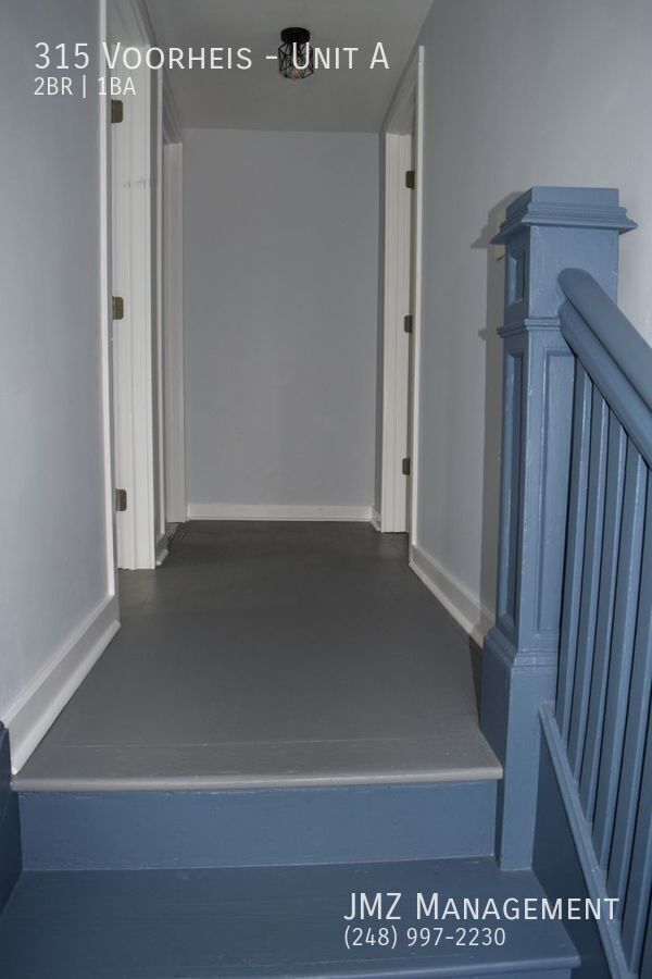 Building Photo - 315 Voorheis-Unit A