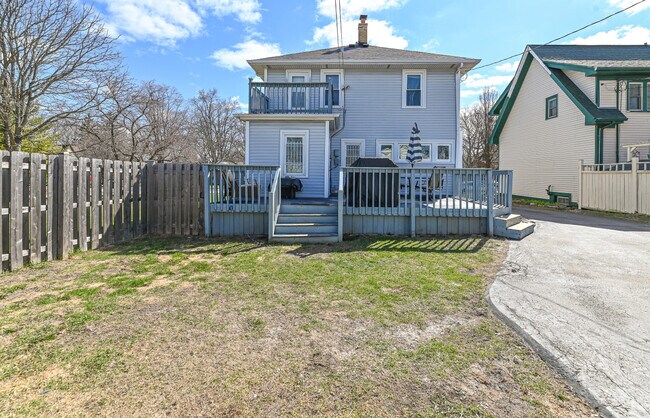Building Photo - 3717 S 56th St