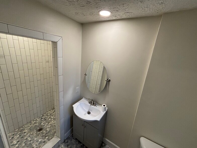 Building Photo - 3142 Belden Cir