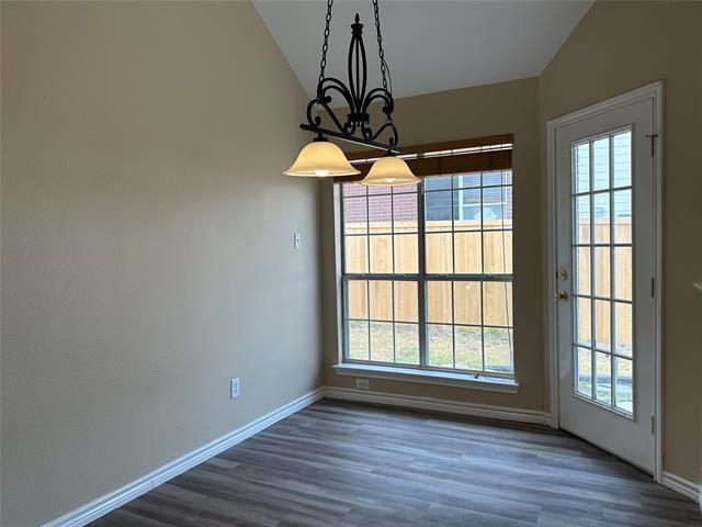 Building Photo - 2513 Plentywood Dr