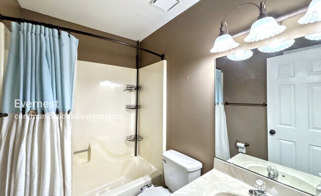 Building Photo - Spacious 3 Bedroom Home in Ooltewah / Deck...