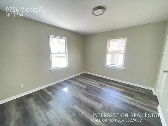 Building Photo - 9756 Vickie Pl