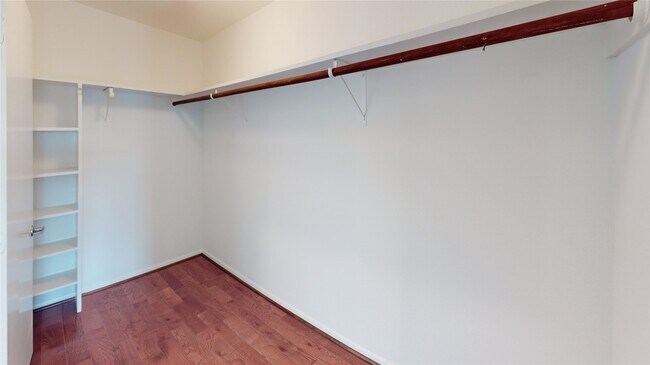 Building Photo - 310 S Jensen Dr