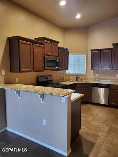 Building Photo - 14387 High Rock Dr