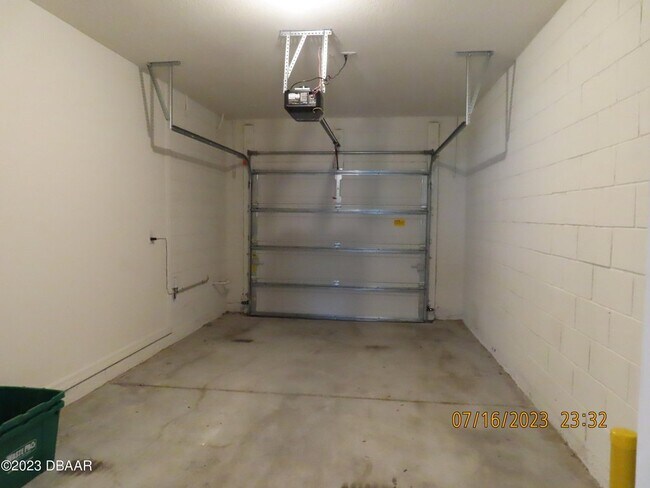 Building Photo - 4 BELLA LAGO Cir