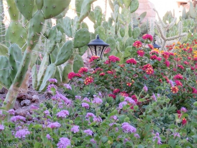 Building Photo - 481 Benedict Dr