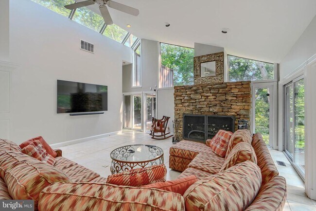 Building Photo - 2101 Tufton Ave