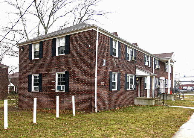 Building Photo - Fulton Gardens