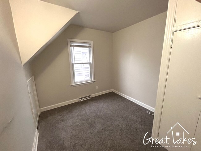 Building Photo - JANUARY SPECIAL: Move in before 1/31/25 an...