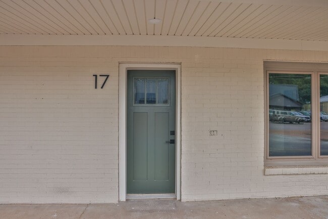 Building Photo - Modern Remodel with Designer Finishes | All Utilities Included