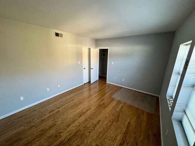 Building Photo - 1728 N. Rhodes St.