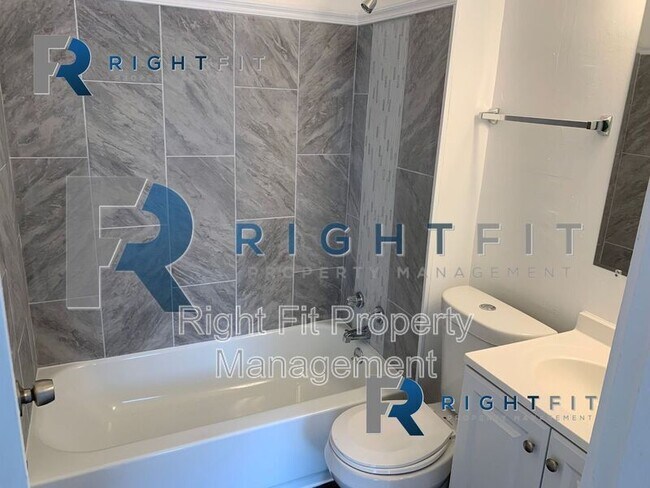 Building Photo - 1154 Atwood Ave