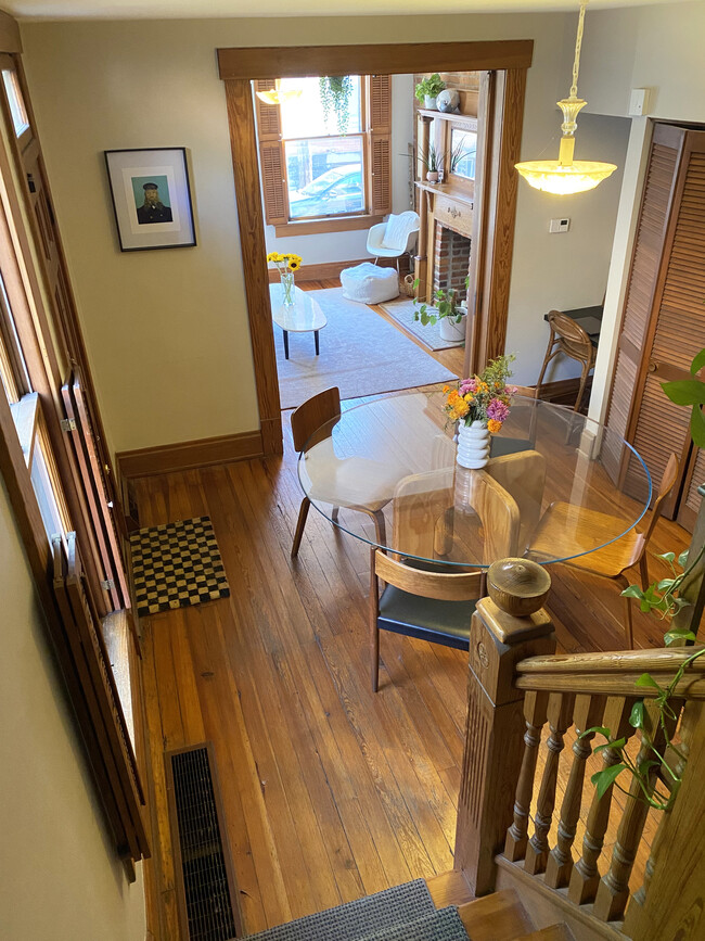 Dining room - 609 S Lazelle St