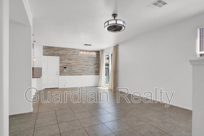 Building Photo - 11070 Neets Bay St