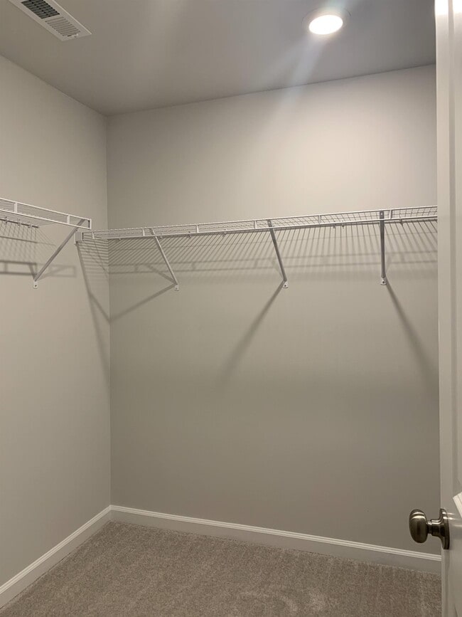 Building Photo - 1003 Gemma Dr