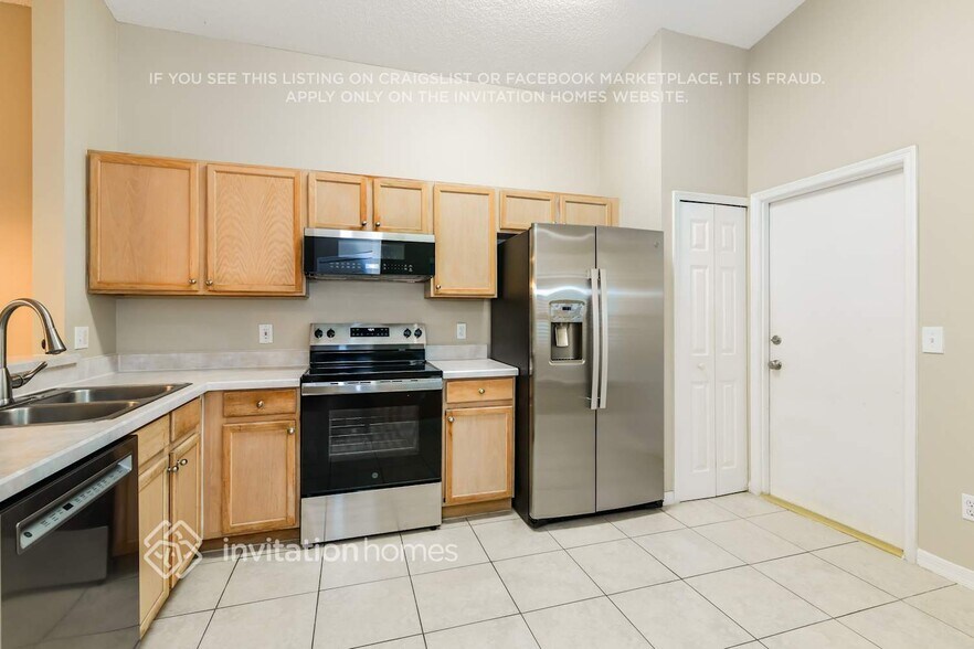 Building Photo - 1514 Oak Hill Trail