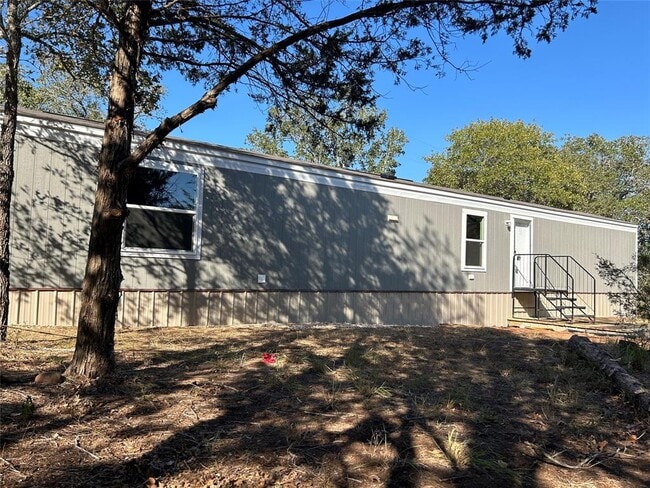 Building Photo - 258 Green Oaks Dr