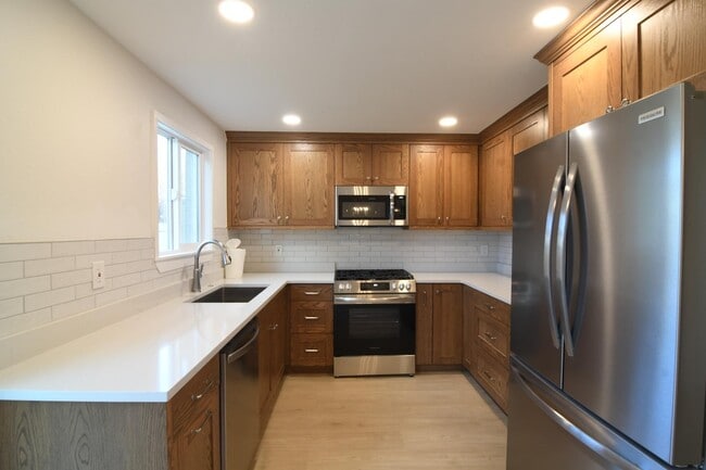 Building Photo - 5004 E Hinsdale Pl