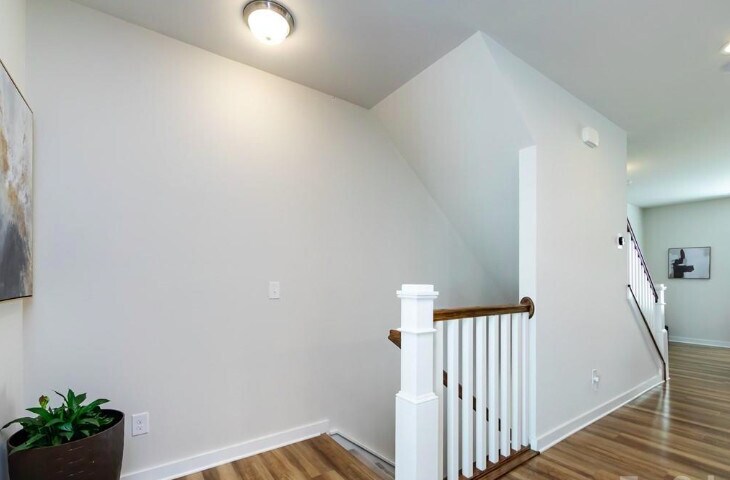 Building Photo - 1028 Sharon Towns Dr