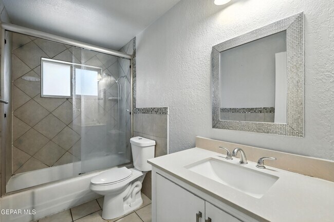 Building Photo - 9674 Stonehaven Dr