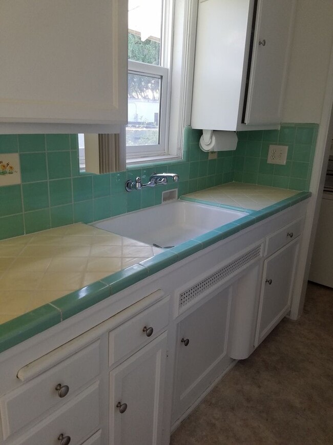 Building Photo - 3039 Landis St