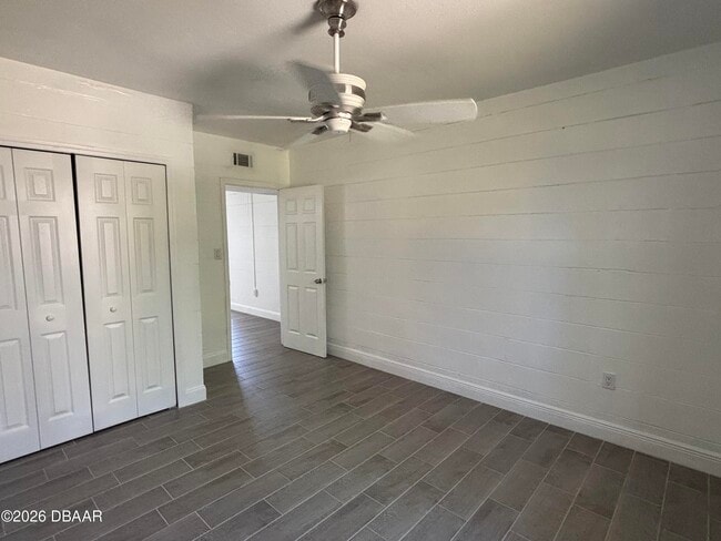 Building Photo - 93 Ford St