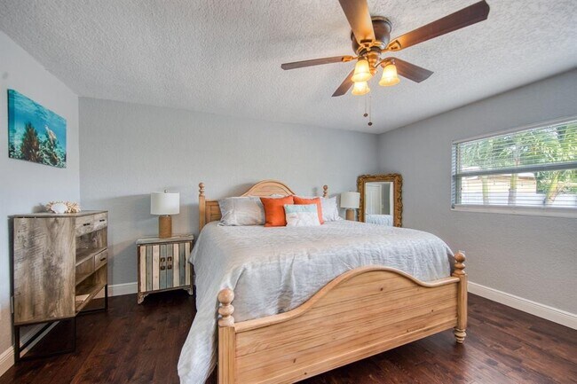 Building Photo - 3173 Fountainhead Dr
