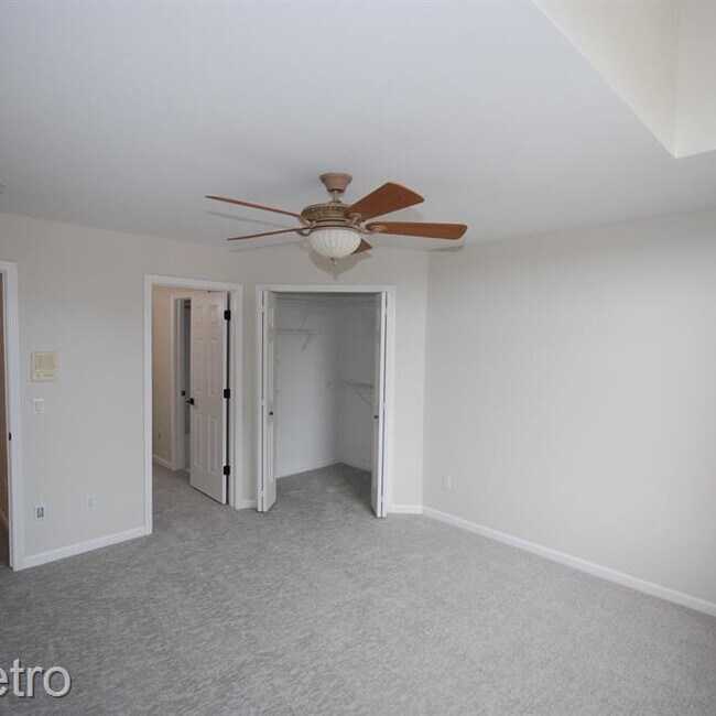 Building Photo - 5121 Parkgate Dr