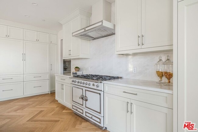 Building Photo - 1900 Bel Air Rd