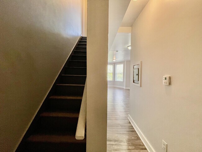 Building Photo - 1309 W Allegheny Ave