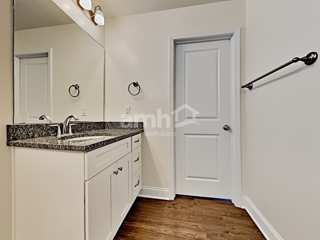 Building Photo - 581 Westridge Cir