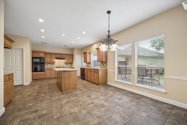 Building Photo - 16715 Colony Terrace Dr