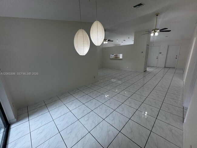 Building Photo - 8848 NW 76th Ct