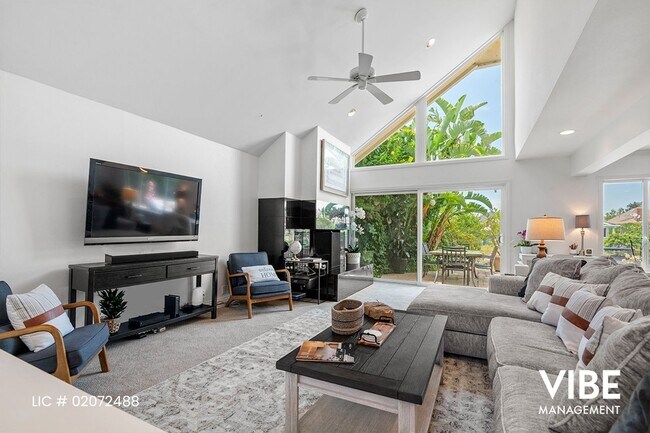 Building Photo - Gorgeous GUARD GATED Westlake Island 3+3 home w/ BOAT DOCK & BOAT!