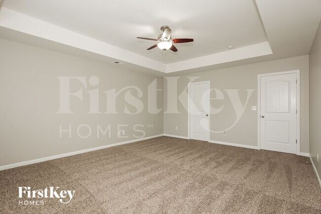 Building Photo - 402 Knothole Ln