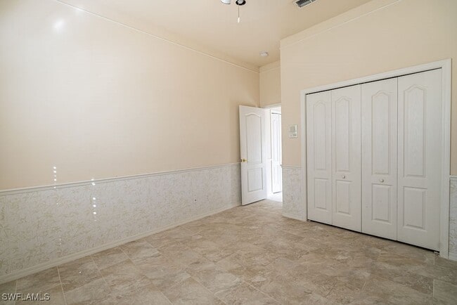 Building Photo - 9287 Coachhouse Ln