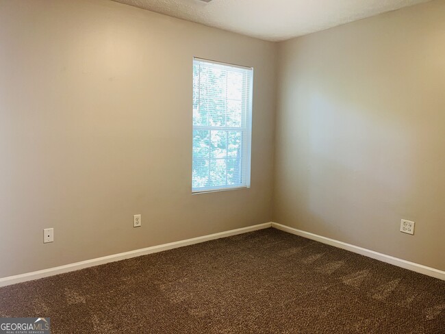 Building Photo - 605 Wilburn Ave