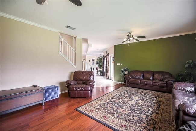 Building Photo - 2315 Little Tree Bend