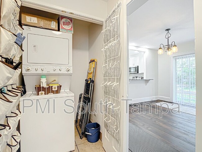 Building Photo - 375 4th St NW