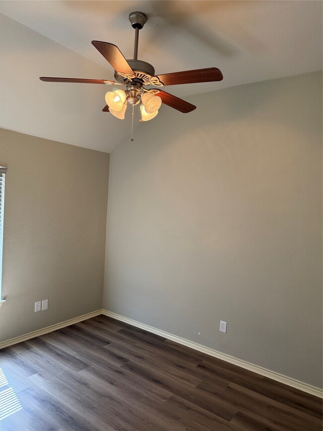 Building Photo - 6914 Sunflower Grove Dr