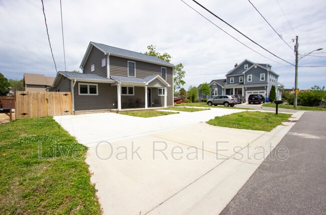 Building Photo - 501 Delaware Ave