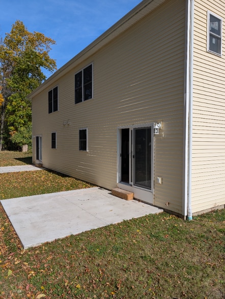 Building Photo - 109 Glade Ridge Dr